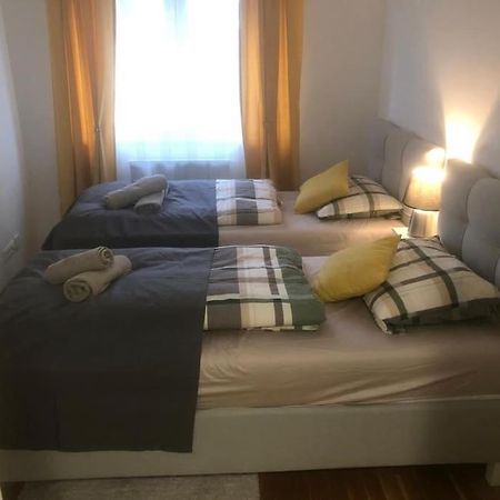 Apartman Arena-Velesajam Vito Zagabria Esterno foto