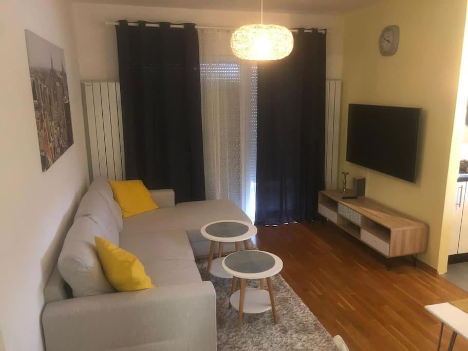 Apartman Arena-Velesajam Vito Zagabria Esterno foto